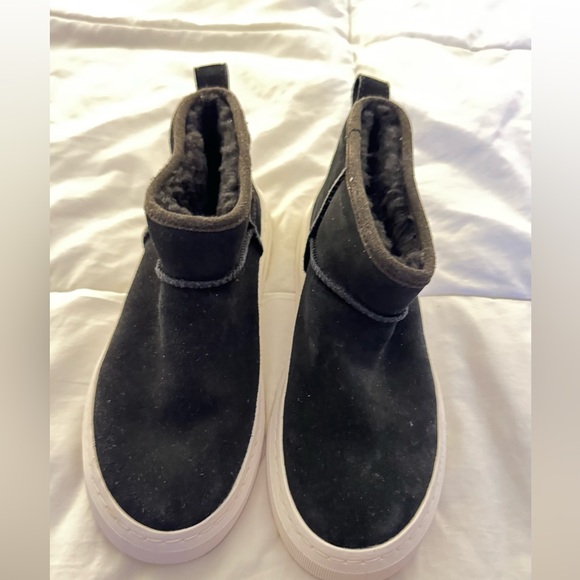 Alameda Mini Boot Uggs - Picture 6 of 8